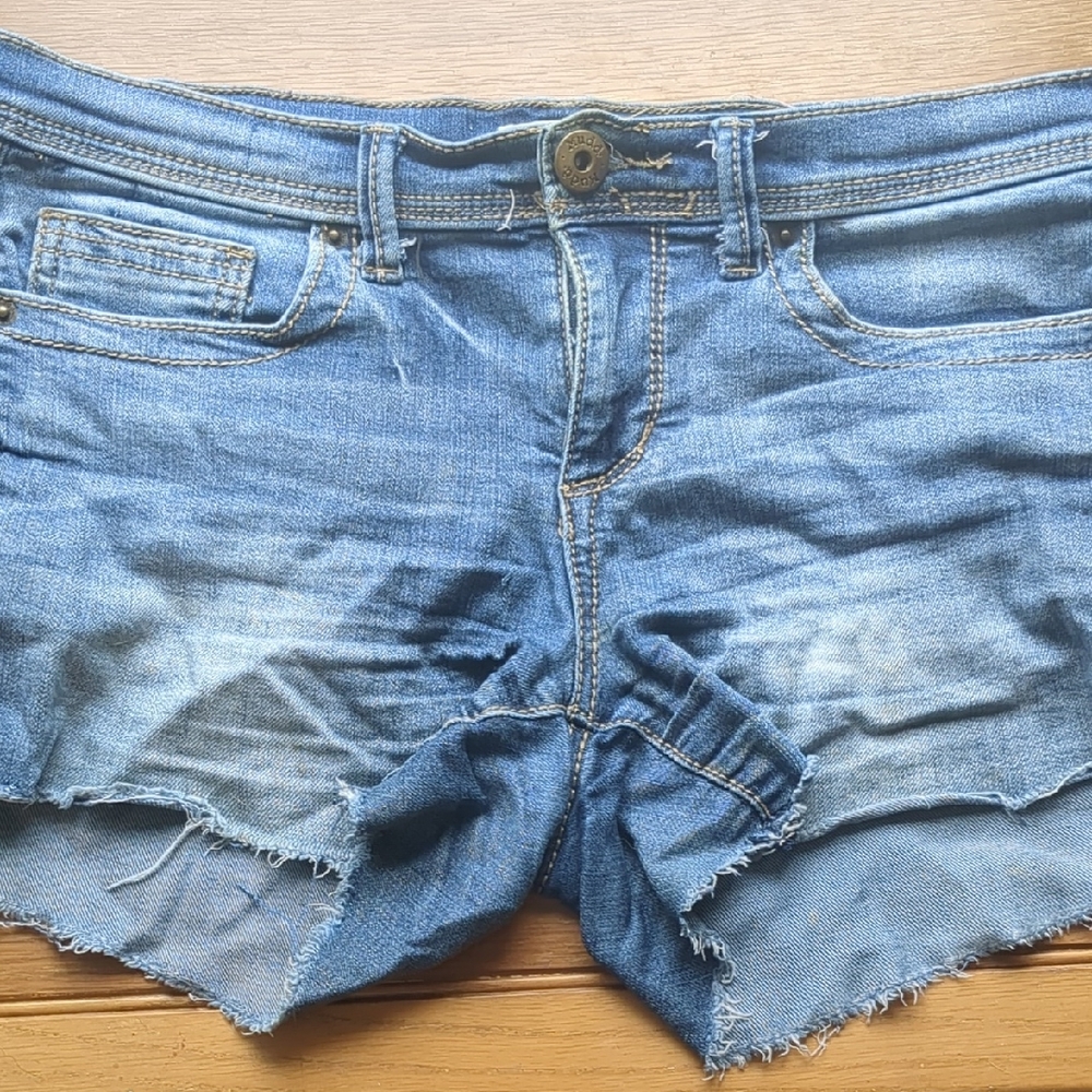 DONATING SOON MAKE AN OFFER! Mudd Blue Jean Shorts Distressed Cut-Off Style